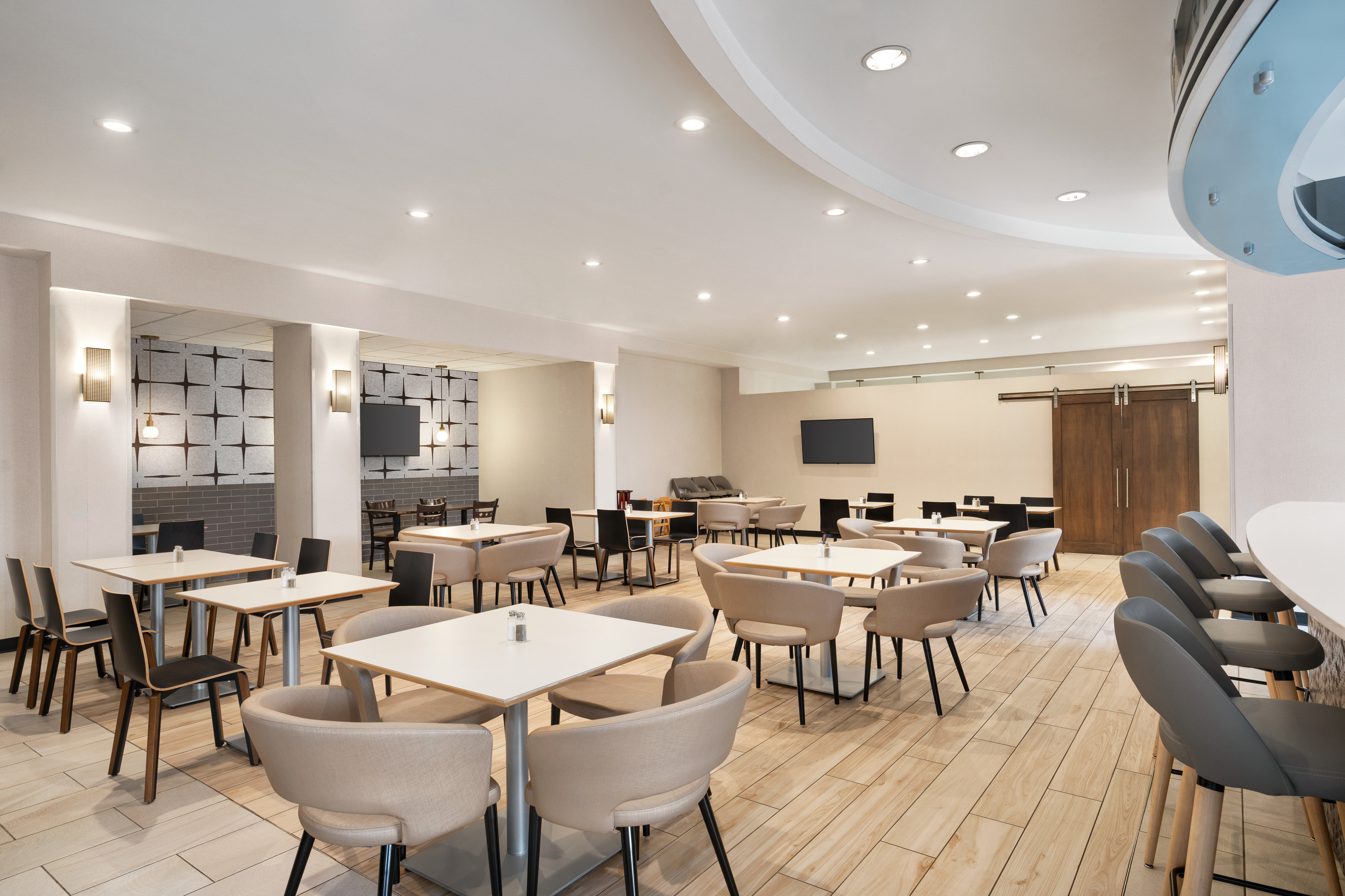 holiday inn florence by ihg
