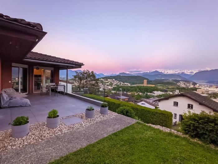 young backpackers homestay