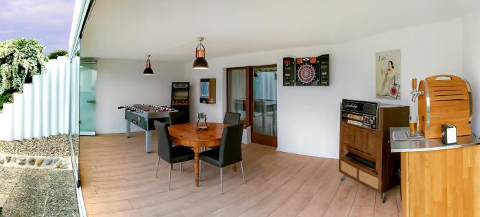 young backpackers homestay
