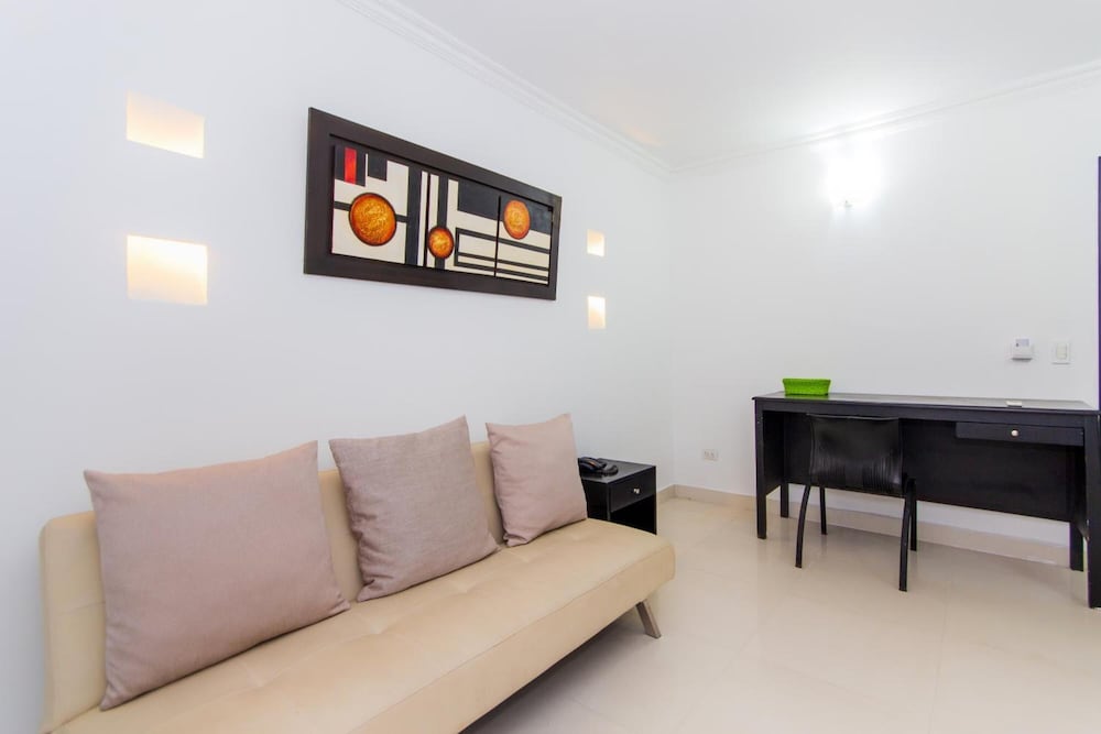 hotel bocagrande suites by geh suites