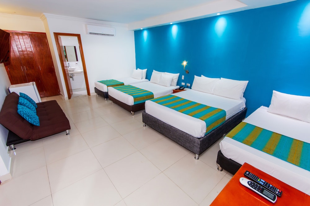 hotel bocagrande suites by geh suites