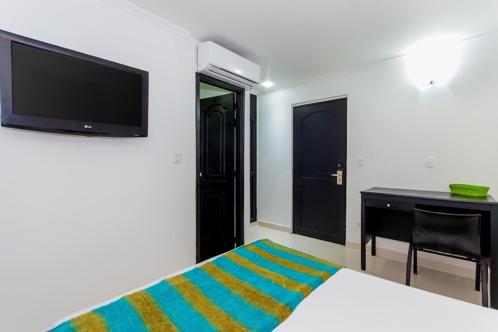 hotel bocagrande suites by geh suites