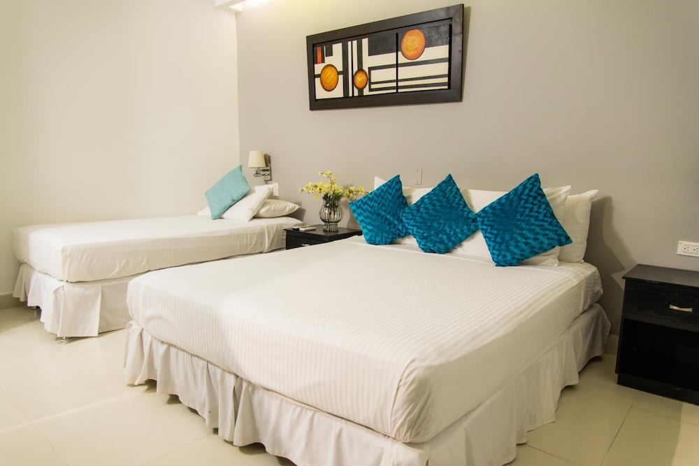 hotel bocagrande suites by geh suites