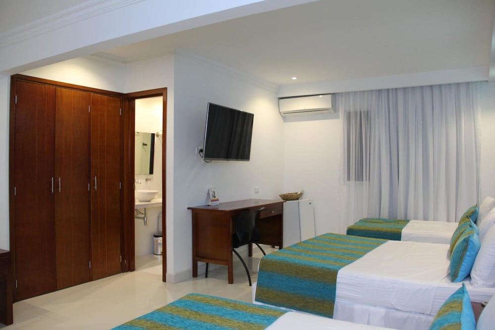 hotel bocagrande suites by geh suites