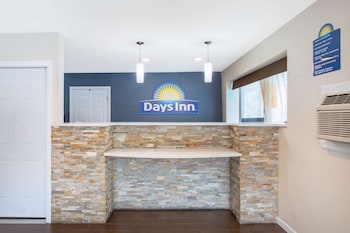 Days Inn By Wyndham Elmsford / White Plains,White Plains>>Elmsford,2 star
