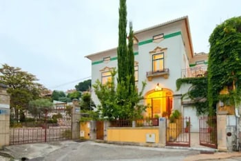 adore portugal coimbra guest house