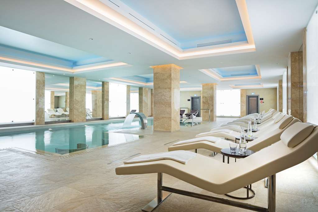 grand hotel kempinski riga