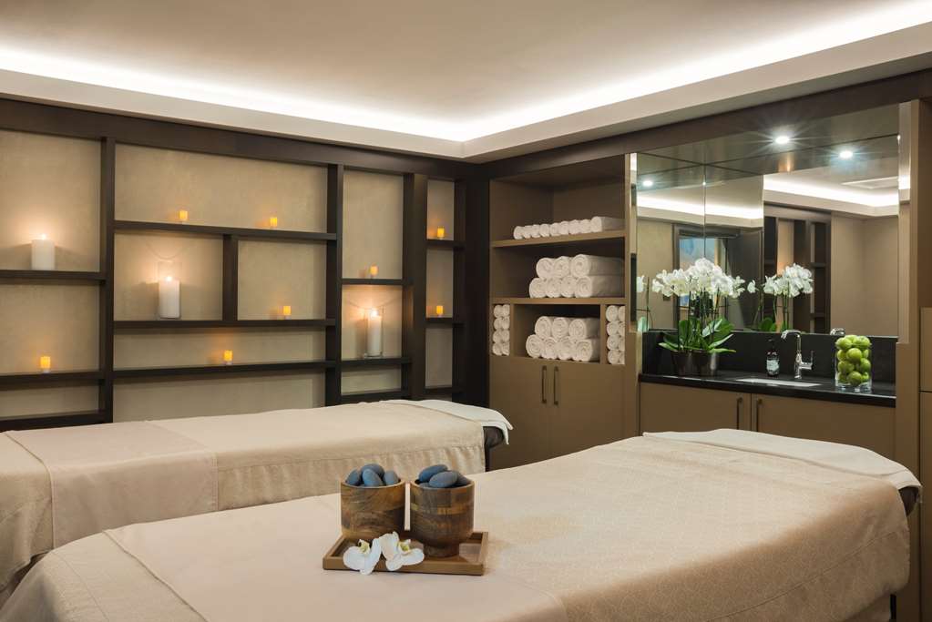 grand hotel kempinski riga