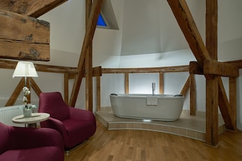 opera hotel