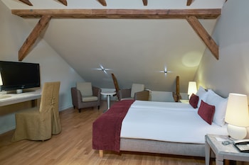 opera hotel
