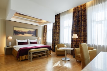 opera hotel