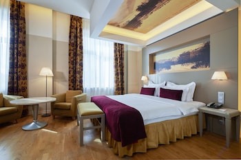opera hotel