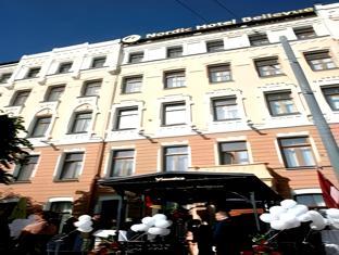 opera hotel