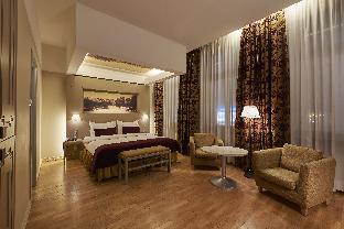opera hotel