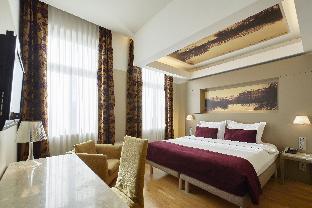 opera hotel