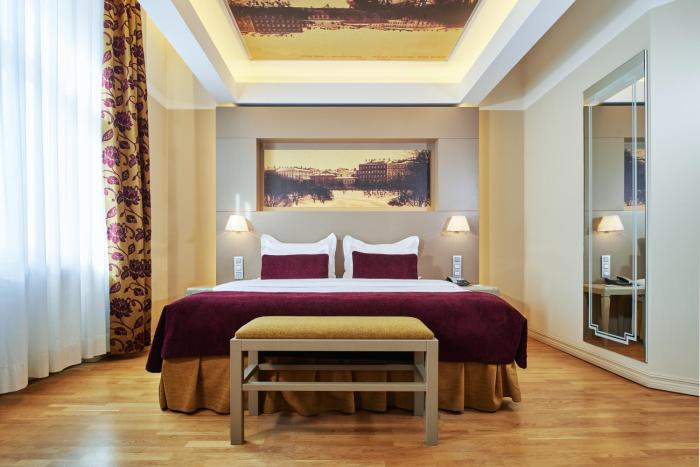 opera hotel