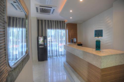 carlton hotel