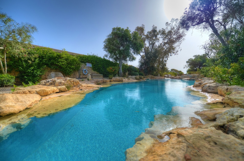 hotel ta cenc and spa