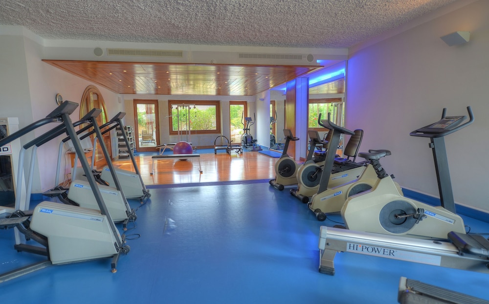 hotel ta cenc and spa