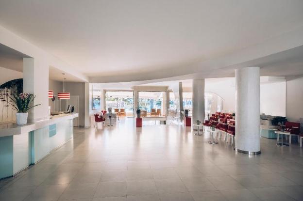 iberostar waves pinos park