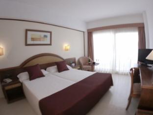 Cm Playa Del Moro Hotel,Costa De Los Pinos>>Cala Millor,4 star