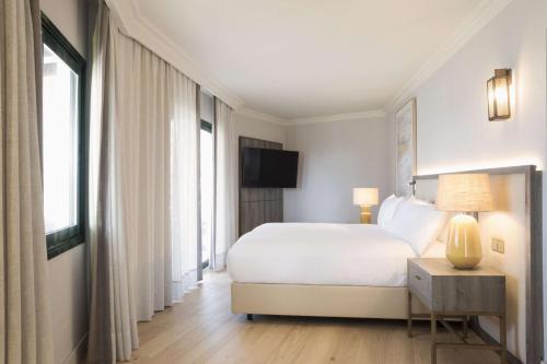 hilton mallorca galatzo