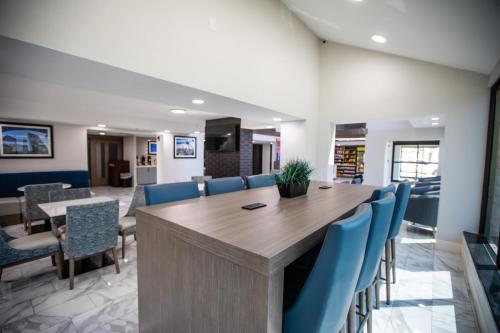 la quinta inn and suites dallas i 35