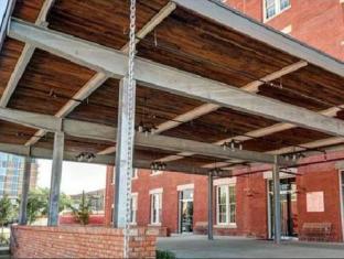 Canvas Hotel Dallas,Near Kay Bailey Hutchison Convention Center,4 star