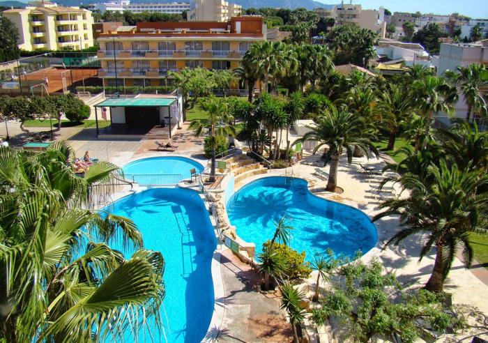 club simo aparthotel