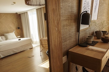 icon valparaiso adults only