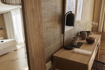 icon valparaiso adults only