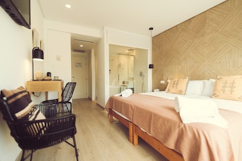 icon valparaiso adults only