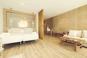 icon valparaiso adults only