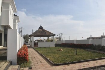 whytescape serviced apartments