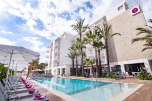 Hotel Js Yate,Near Es Figueral De Son Real,4 star