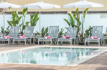 hotel js yate