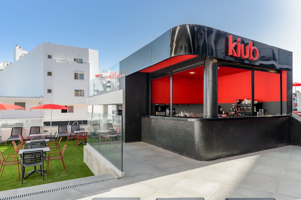 hotel vibra district adults only