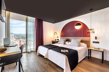 hotel vibra district adults only