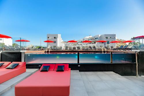 hotel vibra district adults only