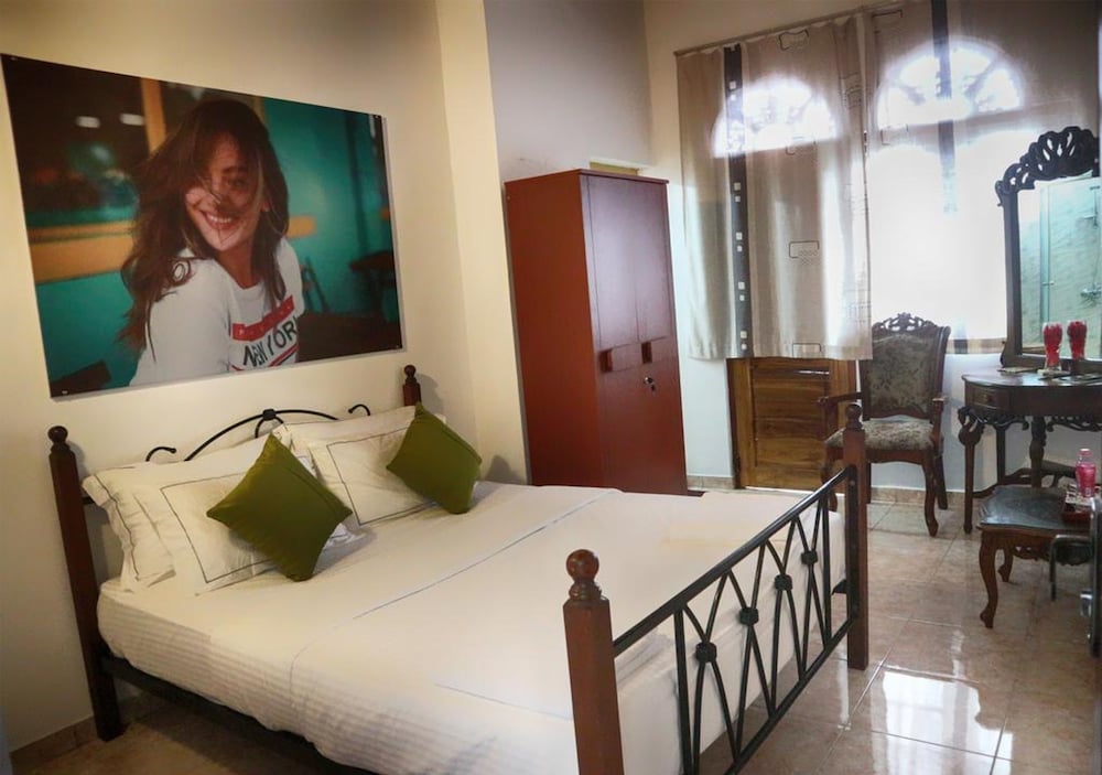 villa de negombo