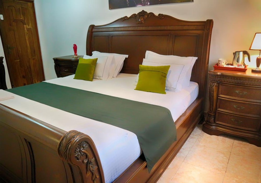 villa de negombo