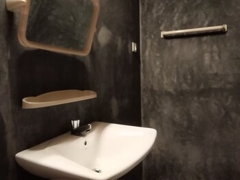 The Grand Leisure Villa,,3.5 star
