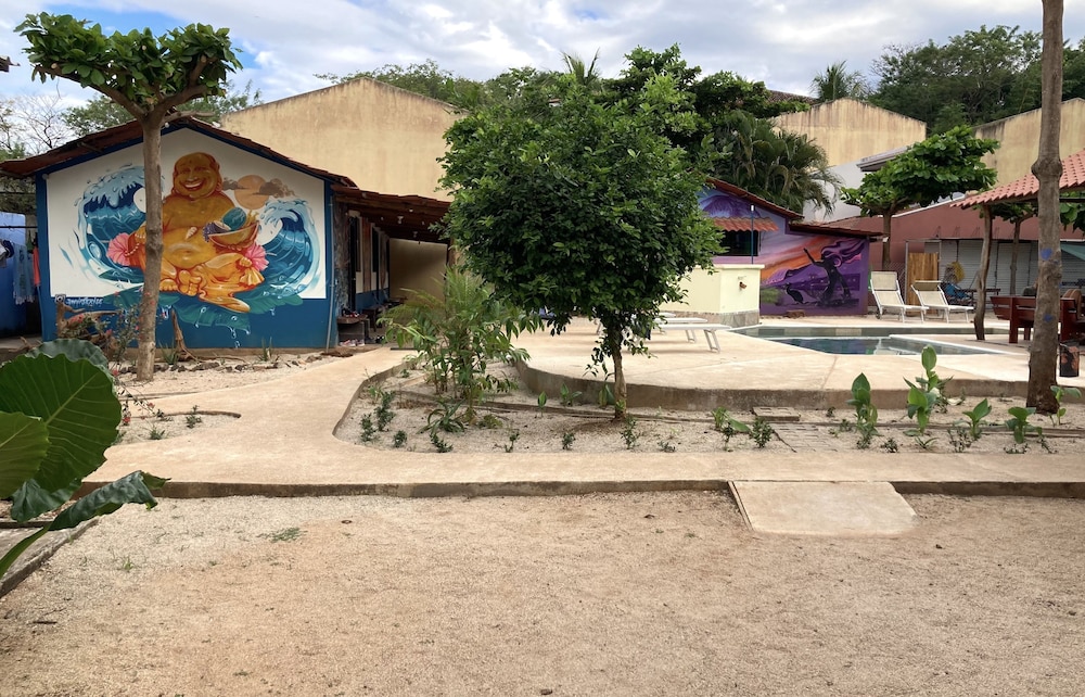 tamahostel and glamping