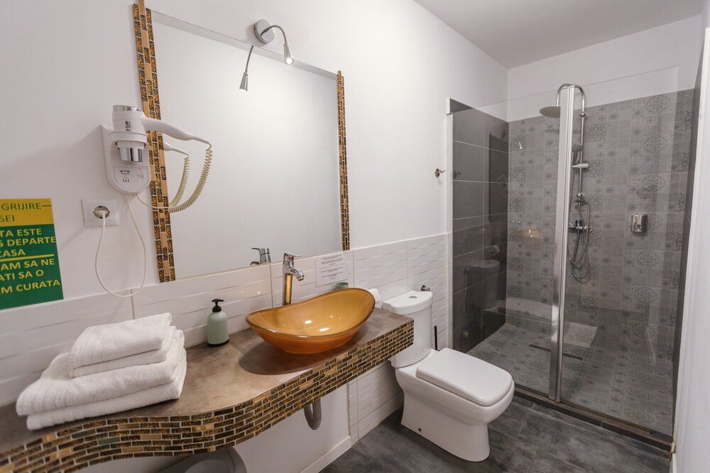 aria prestige boutique