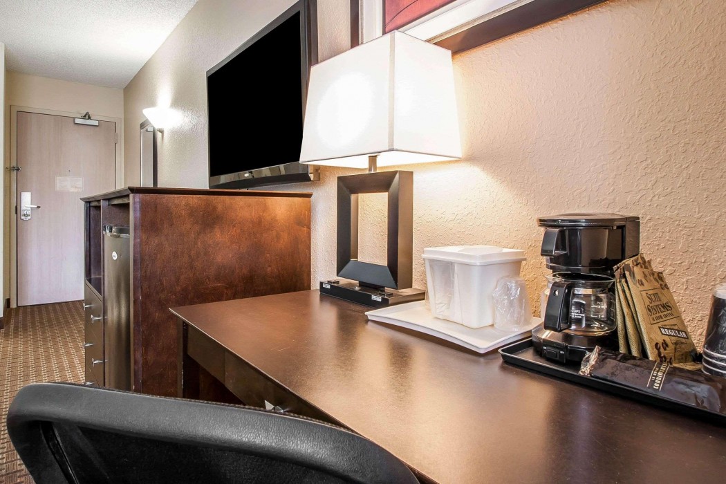 quality inn jackson