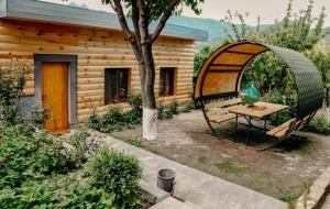hayi tun guest house