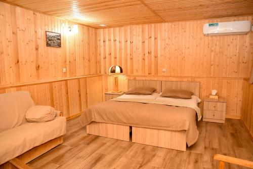 hayi tun guest house