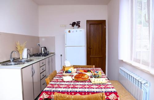hayi tun guest house