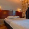 pines hotel