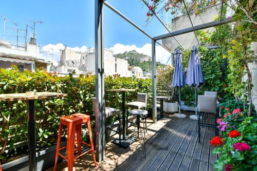 athens way pop art hotel